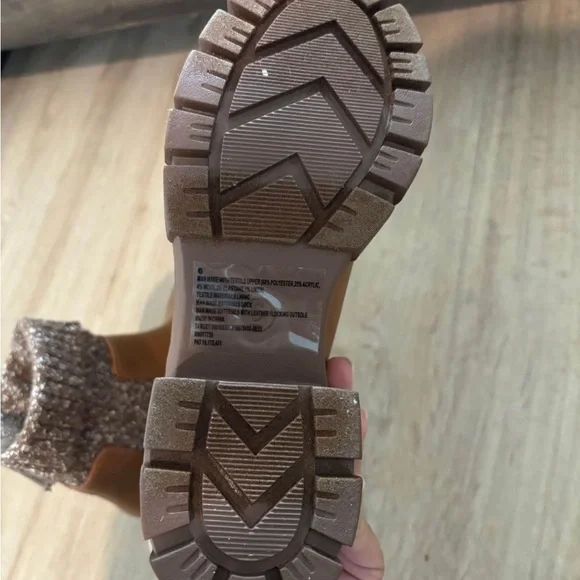 Target boots - Picture 5 of 5